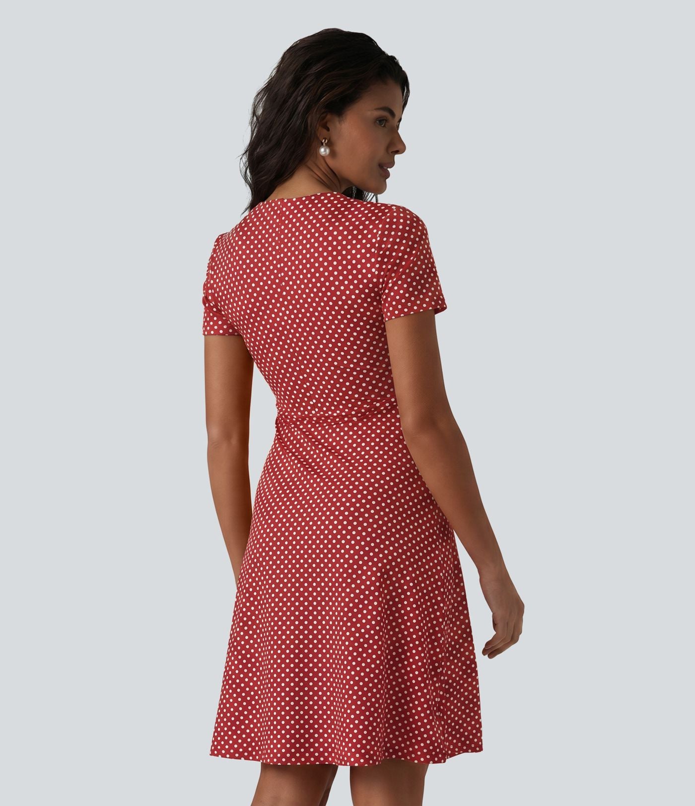 Robe casual à col V, manches courtes et imprimé à pois longueur genou