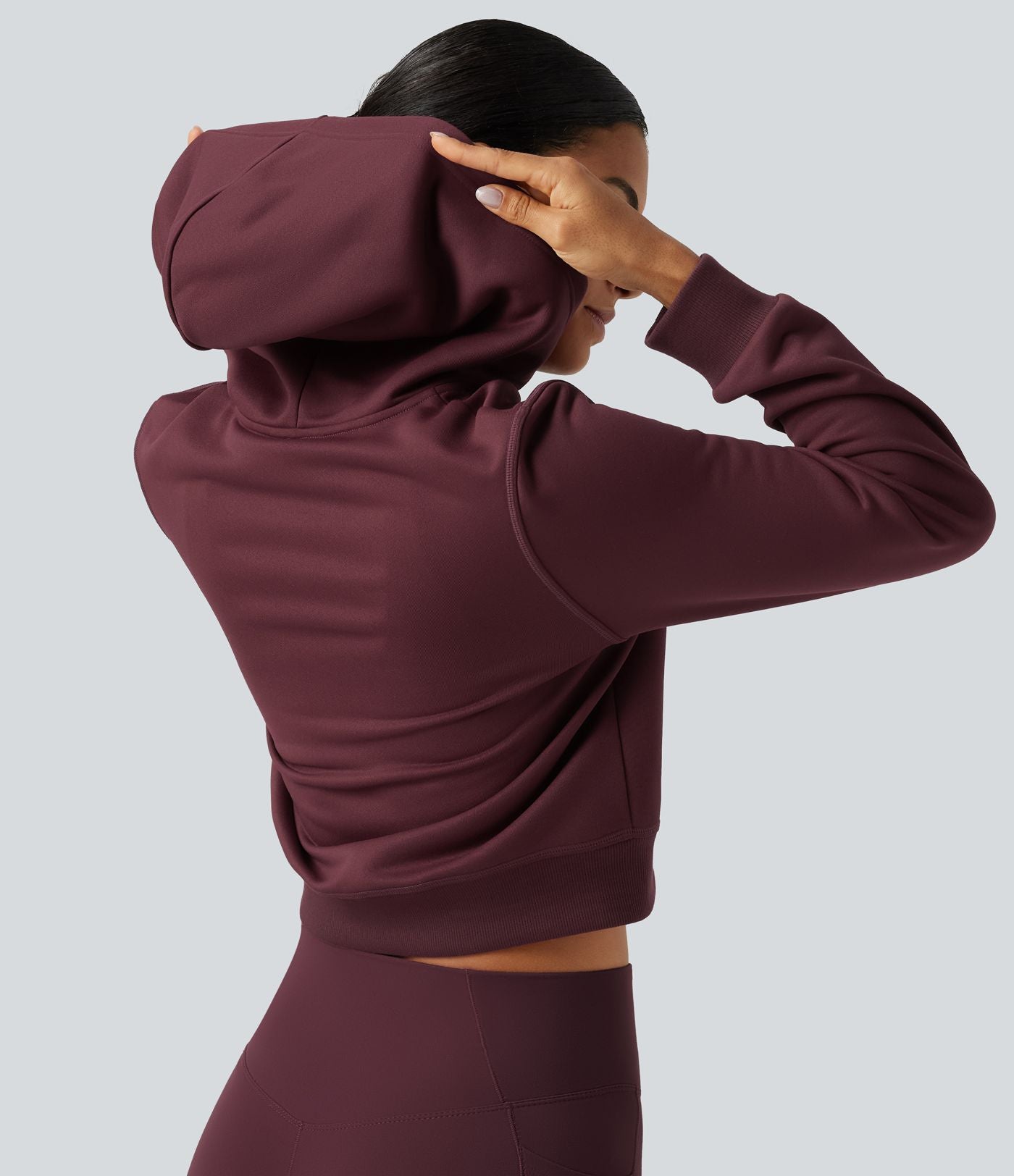 Veste de sport polaire à capuche, manches longues, zip et poches