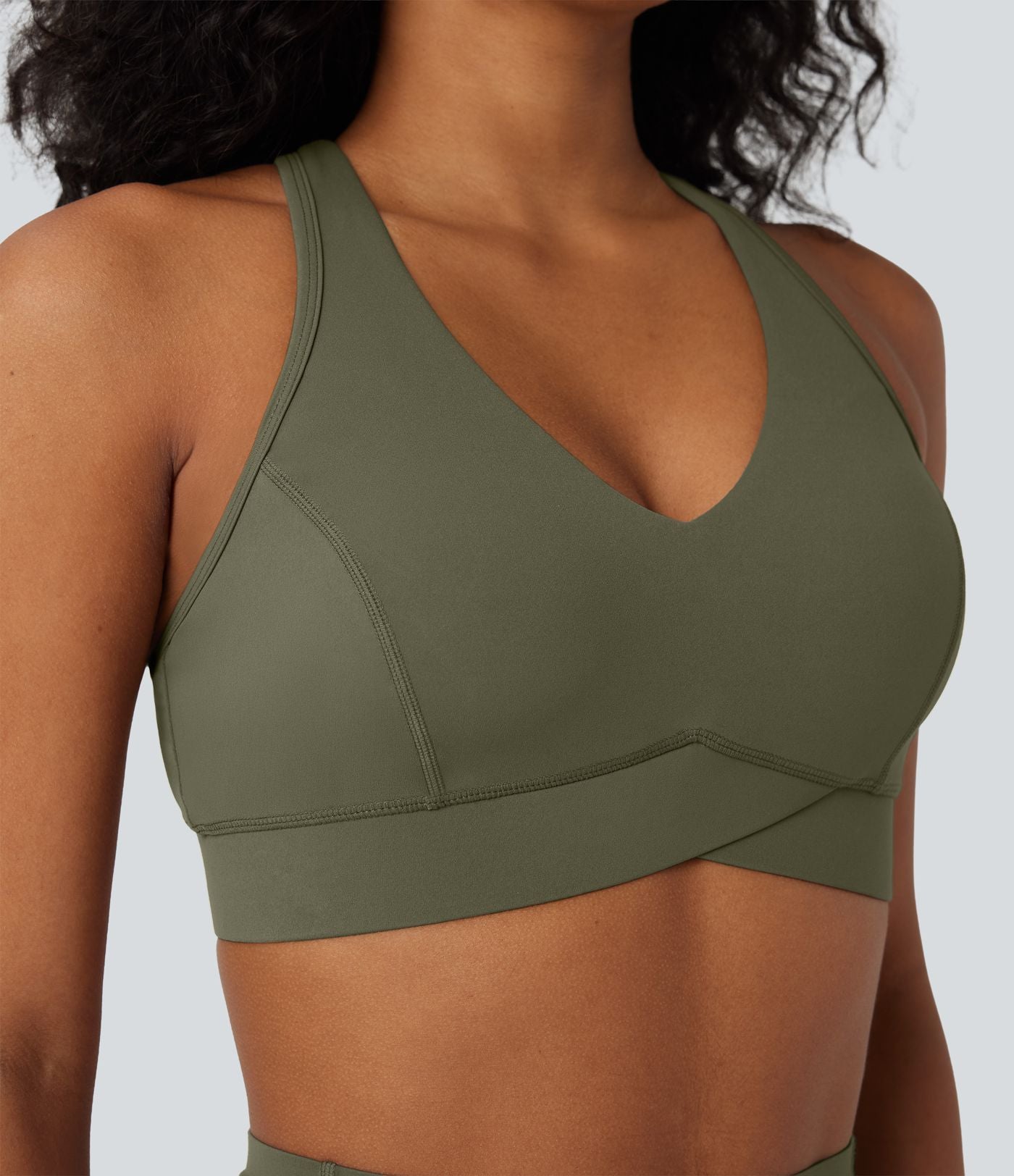 Brassière de sport entraînement Halara UltraSculpt™ soutien intermédiaire col V dos nageur bonnets A-C