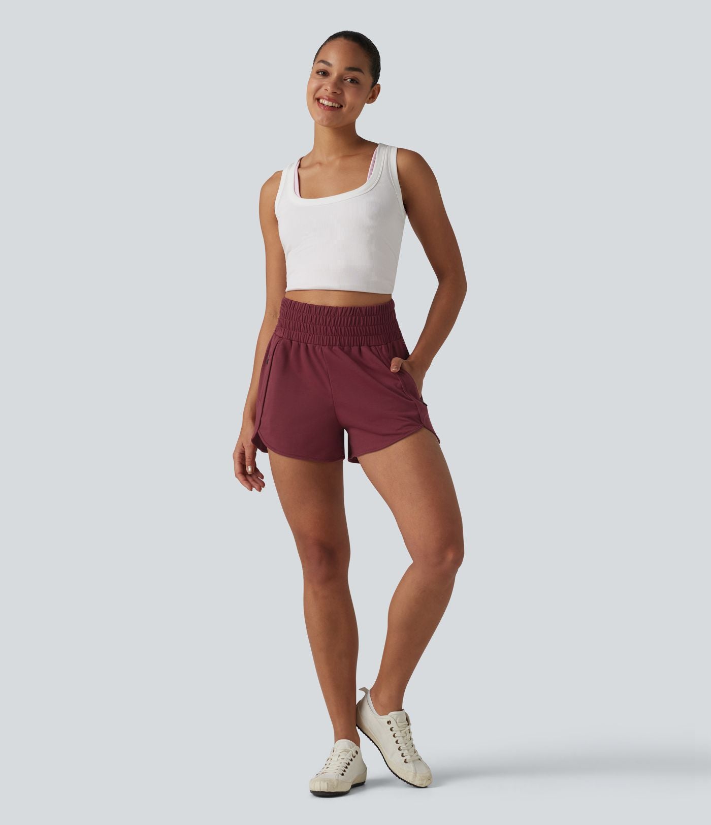 Short sweat décontracté taille haute à ourlet arrondi 7,5 cm avec poches