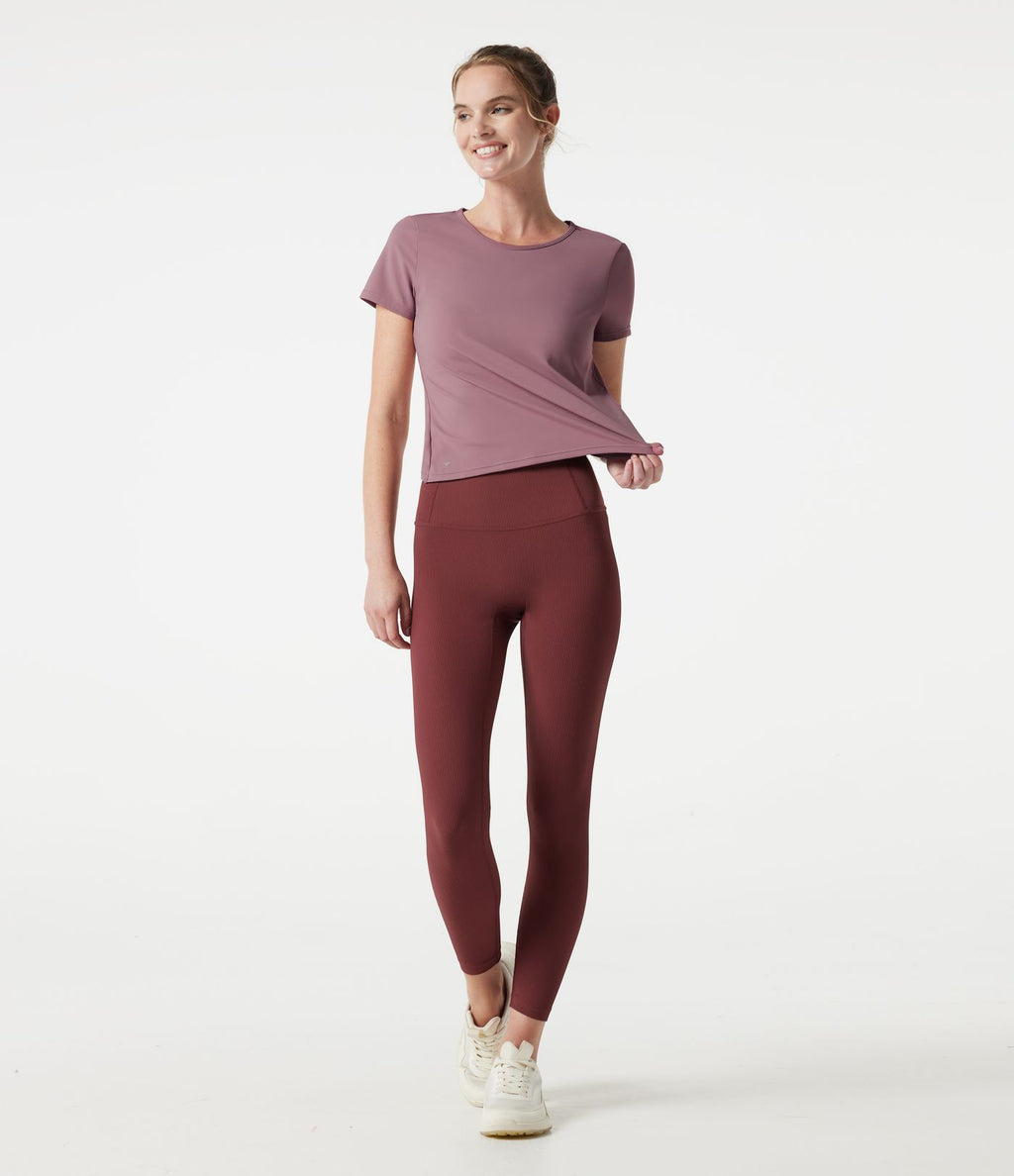 Haut de yoga col rond manches courtes avec brassière intégrée effet frais InstantCool séchage rapide, protection solaire UPF50+