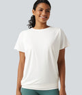 Haut de yoga effet frais InstantCool longueur allongée à manches courtes, encolure arrondie, fronces et protection solaire UPF50+