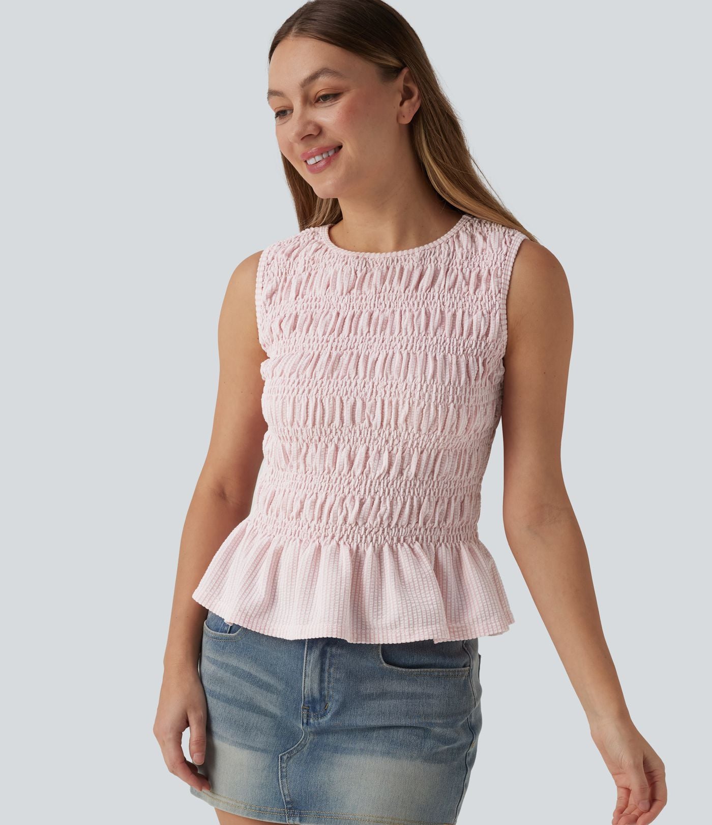 Top casual à rayures col bateau sans manches avec smocks et ourlet à volants