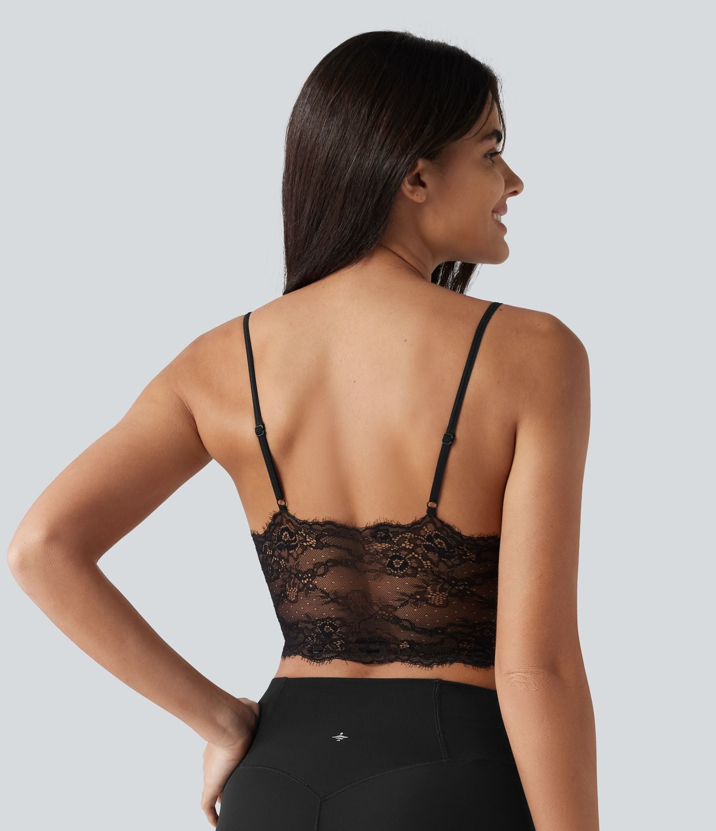Brassière de sport décontractée OneForm Seamless Flow à maintien léger et dentelle contrastée