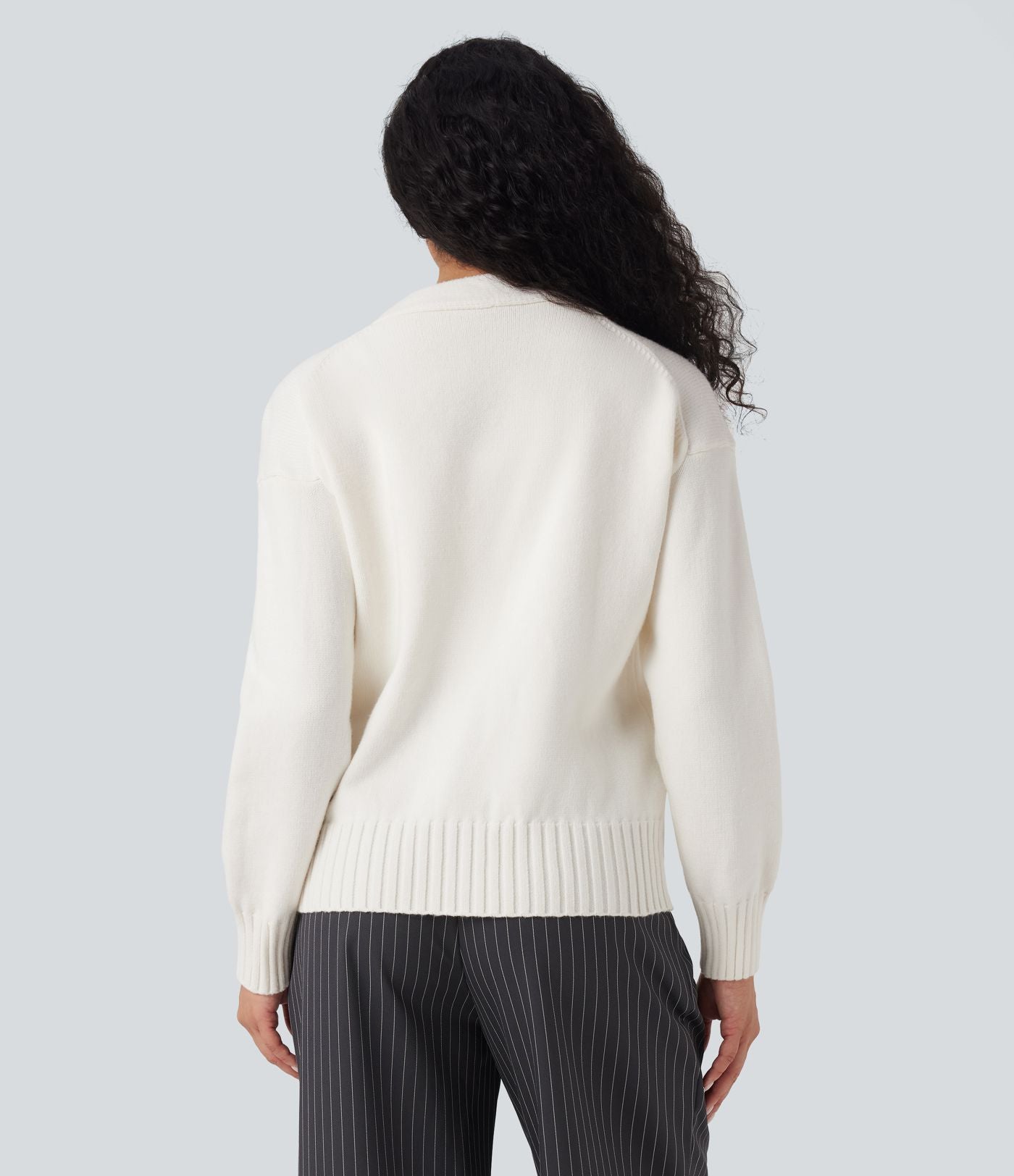 Cardigan tailleur col V manches longues avec poches
