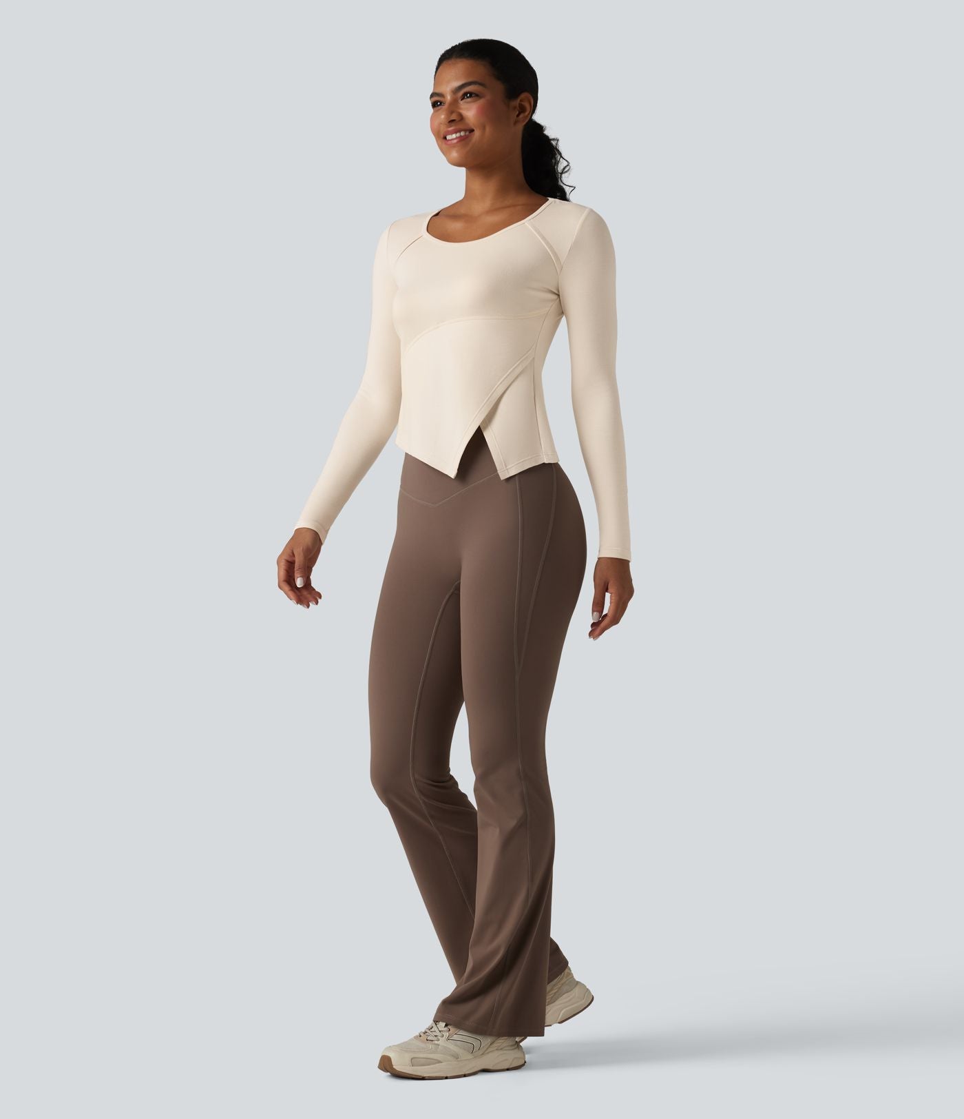 Halara HeatCore Haut de sport chauffant col rond manches longues ourlet asymétrique