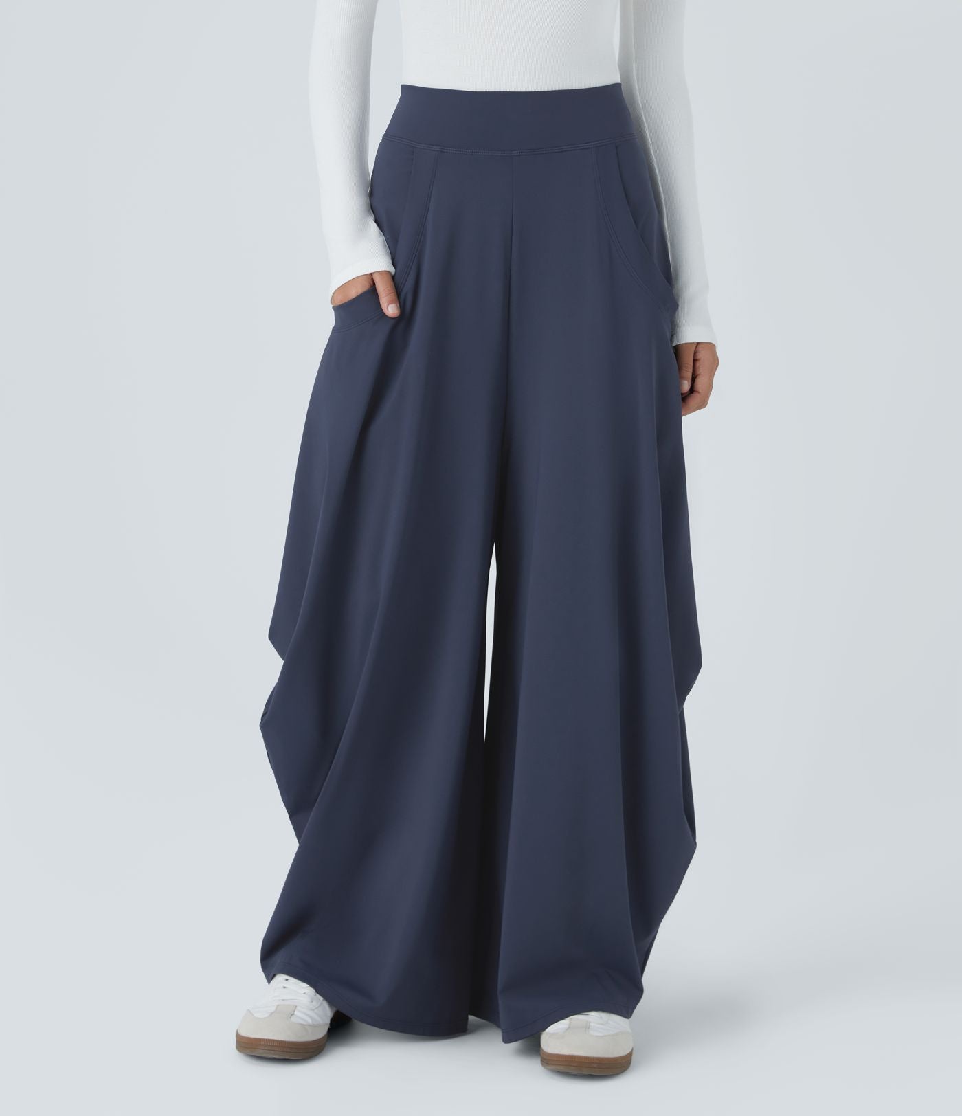 Pantalon décontracté drapé à poches multiples et taille moyenne, jambe large