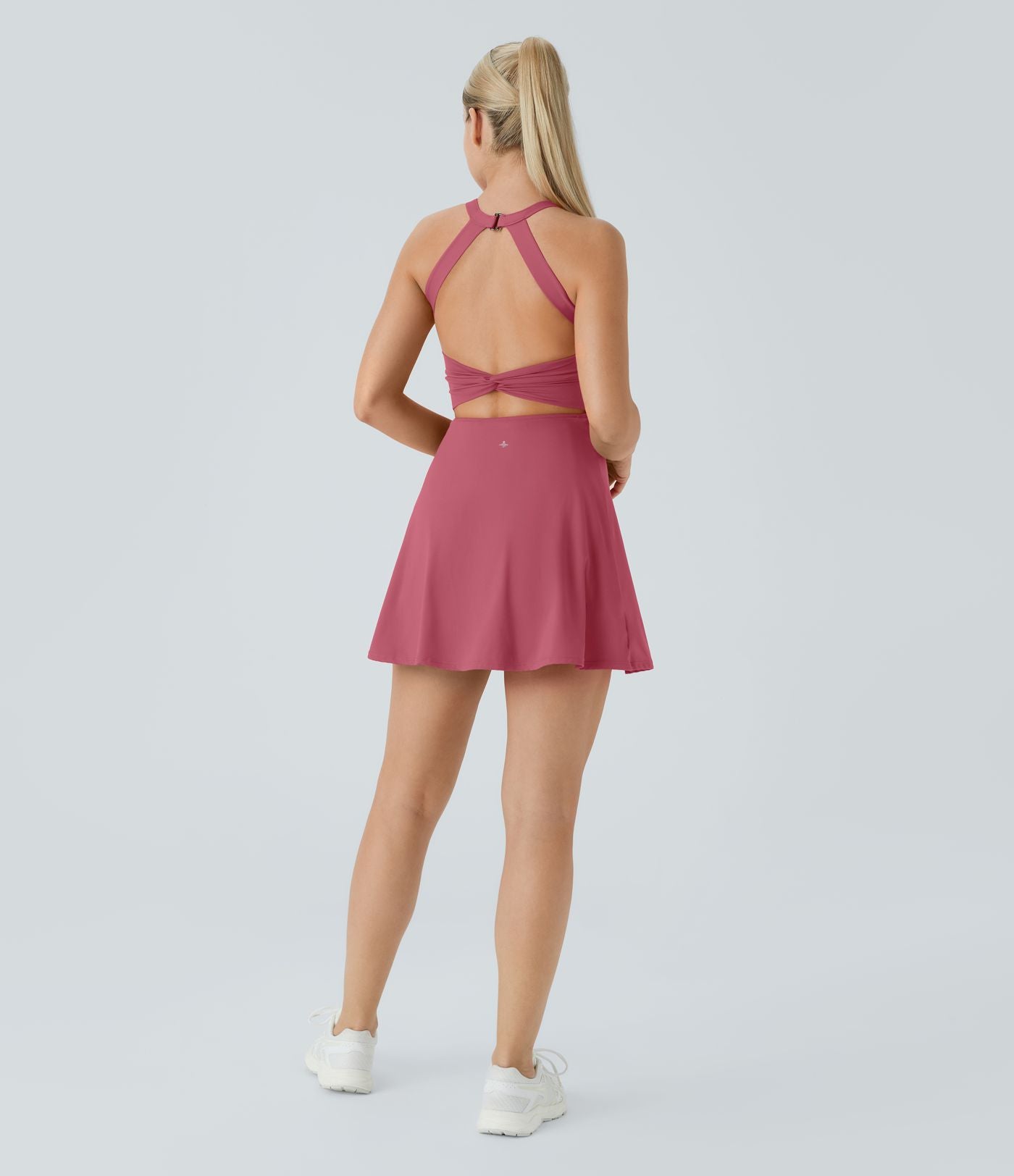 Robe de sport dos nu torsadée A-C