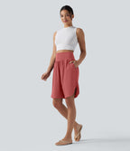Short resort taille haute gainant séchage rapide avec fentes Breezeful™ et poches