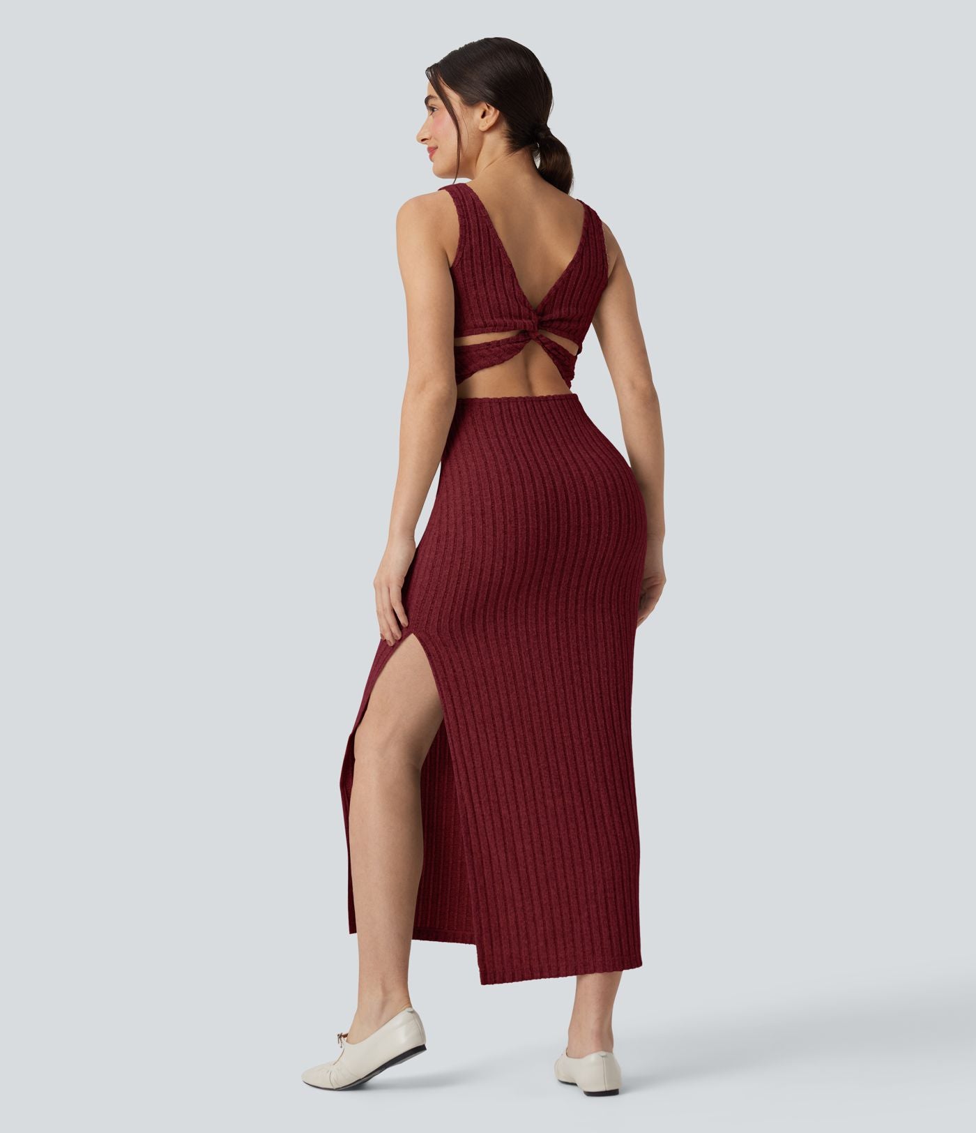 Robe longue moulante décontractée maille côtelée col carré sans manches dos torsadé avec fente