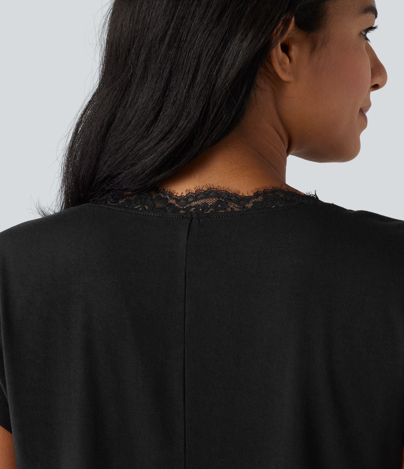 T-shirt décontracté en dentelle col V manches courtes