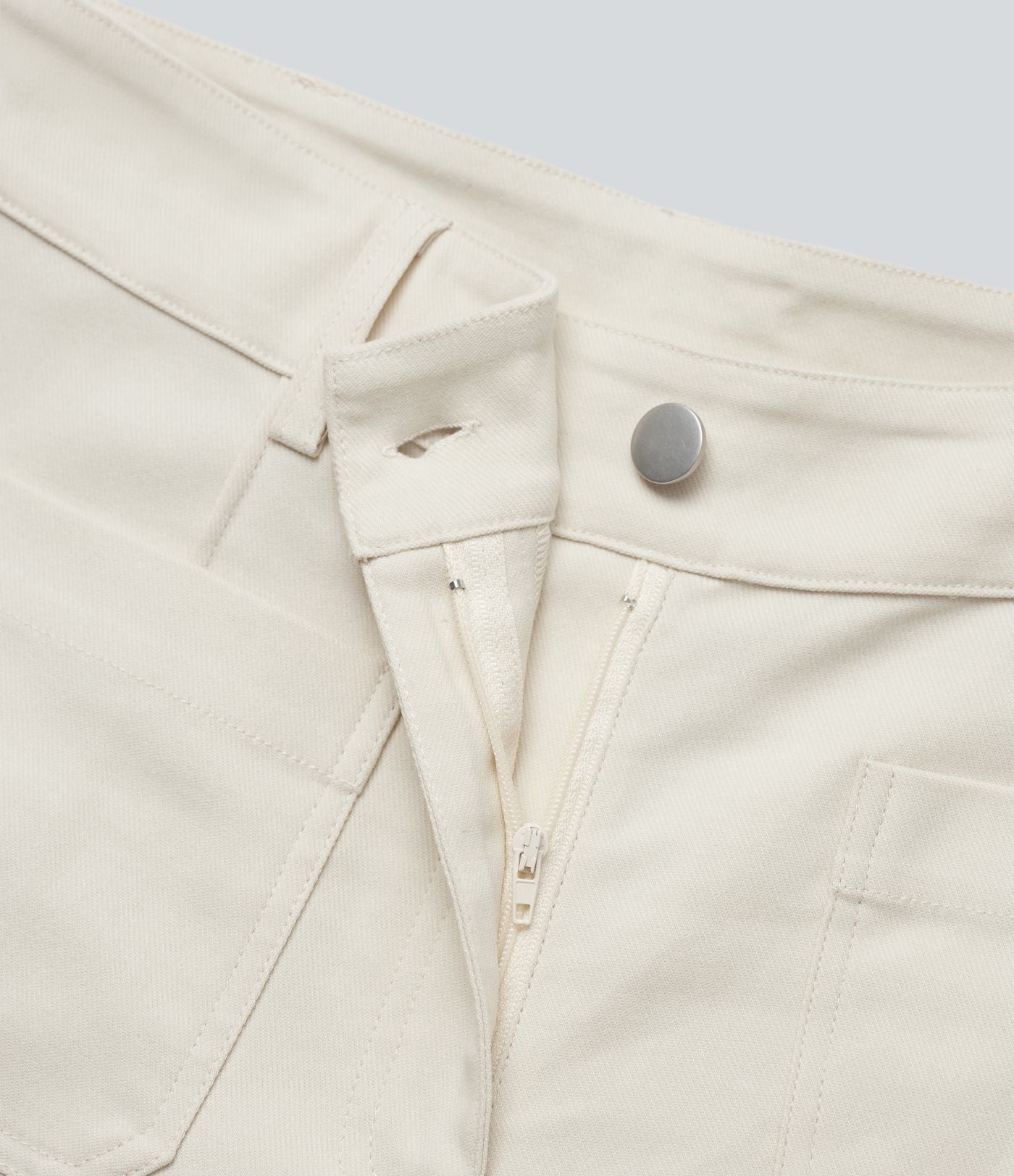 Pantalon tailleur évasé taille haute avec poches