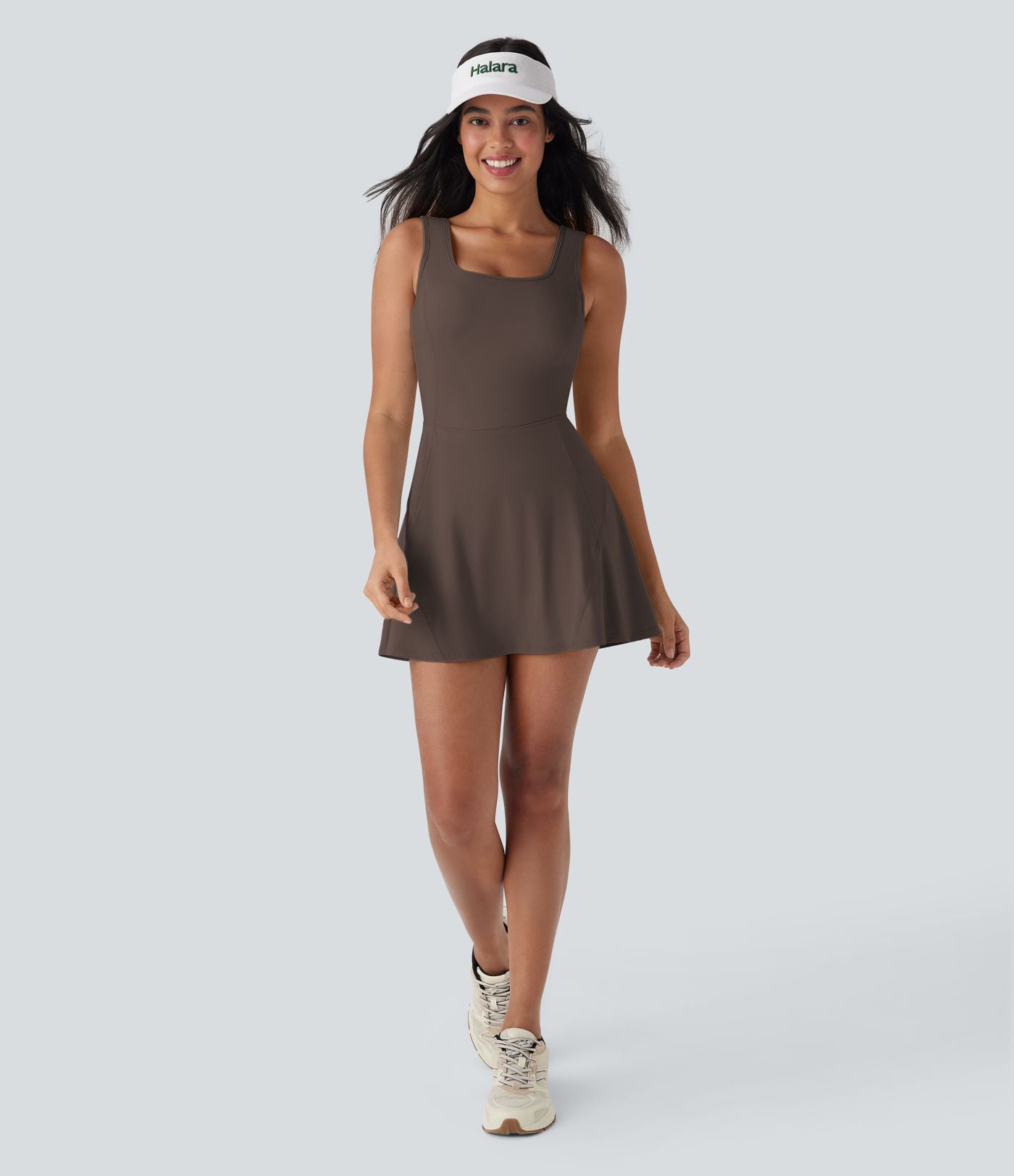Robe SoftlyZero™ Airy de danse mini 2-en-1 dos nu, col U, bretelles croisées, poches latérales et effet frais InstantCool, accès facile Easy Peasy