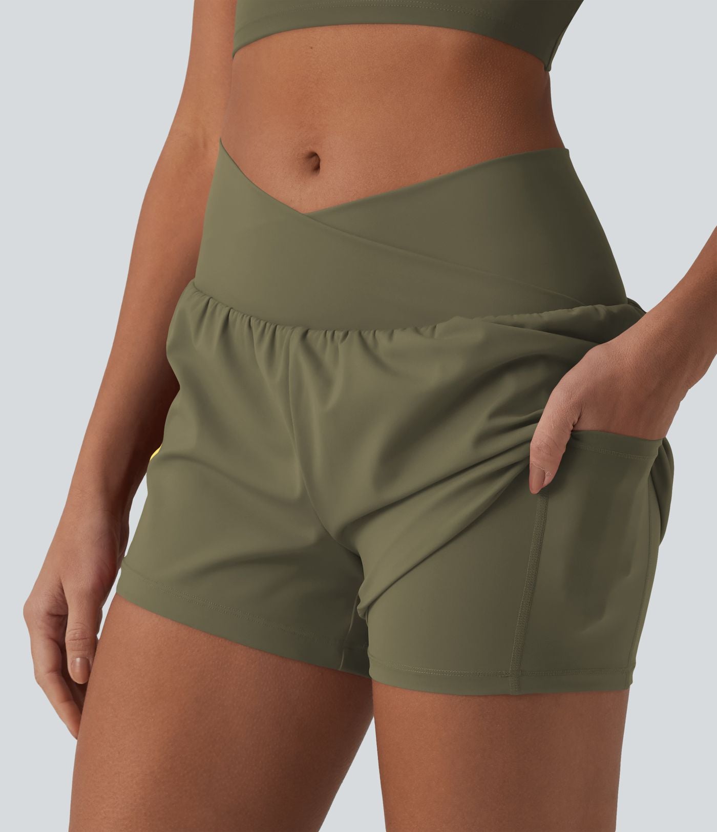Short de yoga 2-en-1 SoftlyZero™ Airy croisé taille haute 7,5 cm effet frais InstantCool avec poches