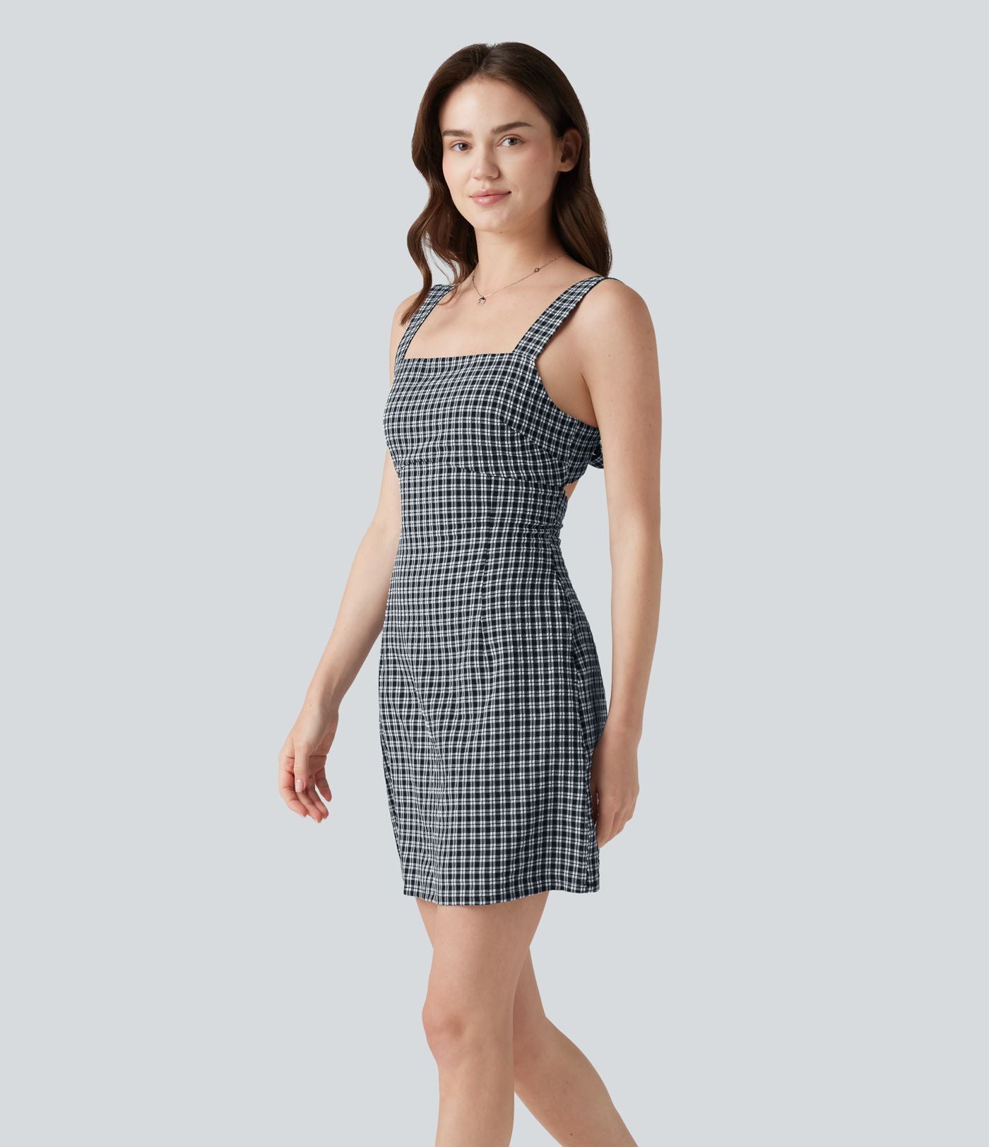 Robe mini vichy à col carré avec lien à nouer au dos et poches