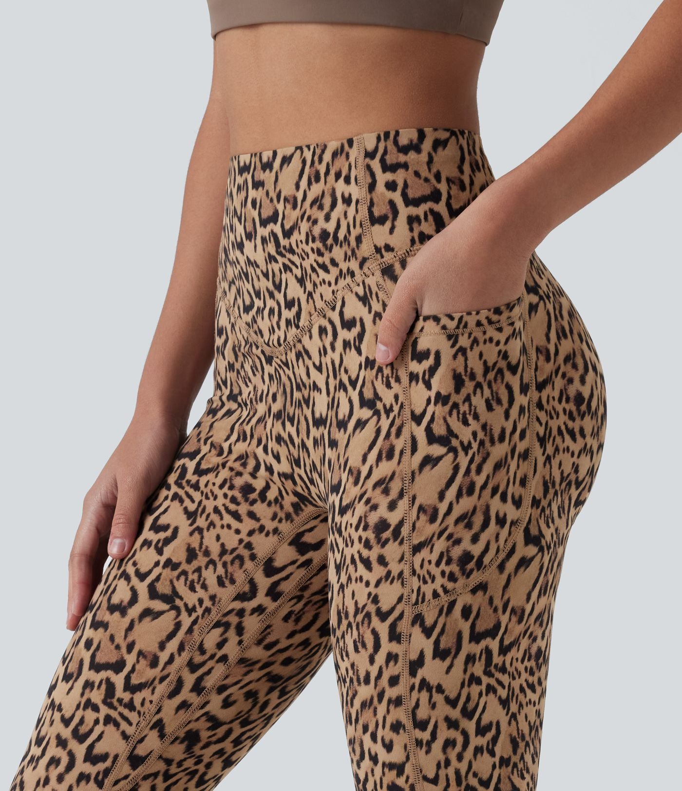 Legging d'entraînement taille haute gainant effet push-up imprimé léopard Halara UltraSculpt™ avec poches