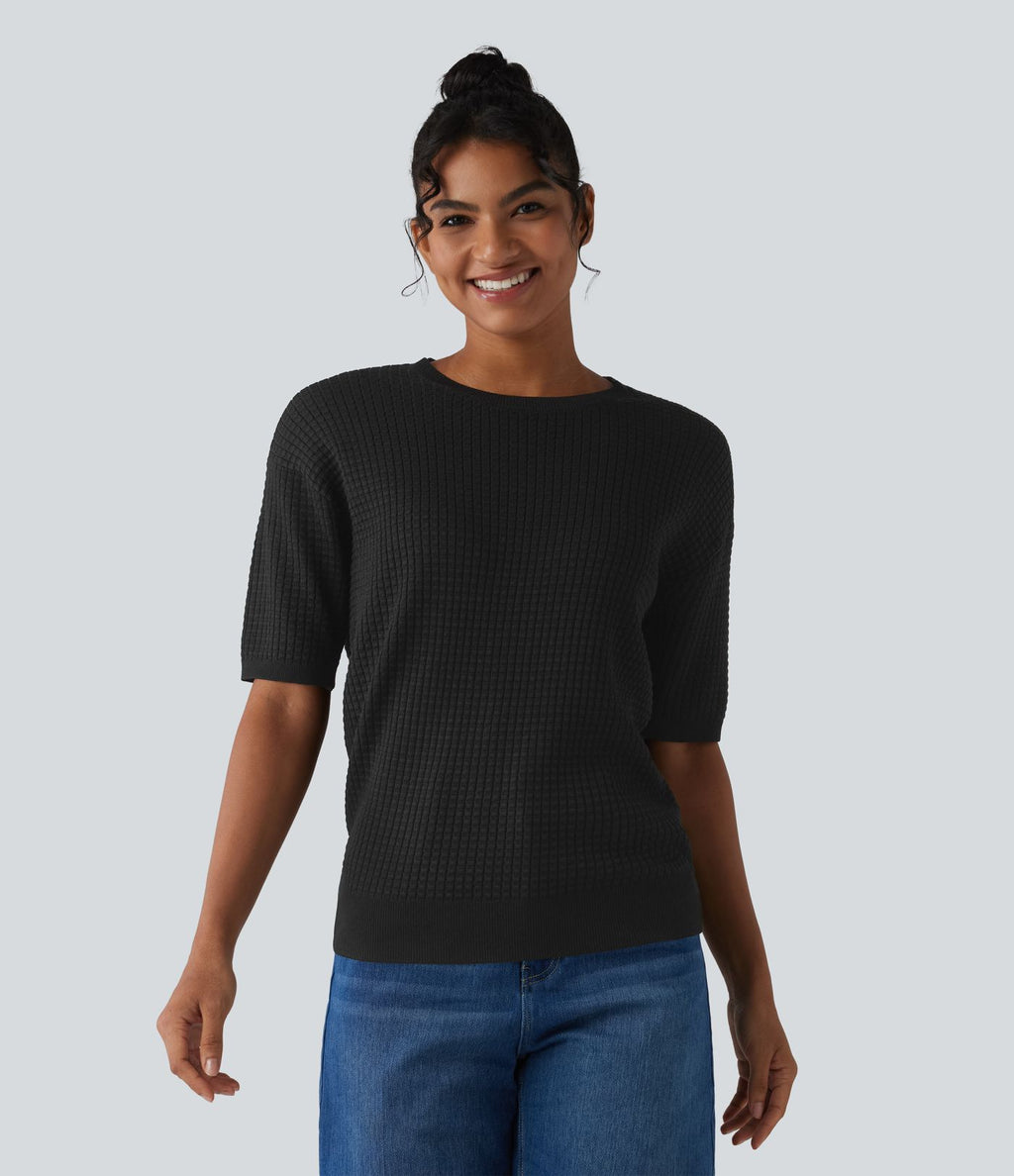 Pull col rond manches courtes en tissu gaufré