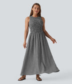 Robe midi fluide casual col rond sans manches à smocks et carreaux aspect lin avec poches