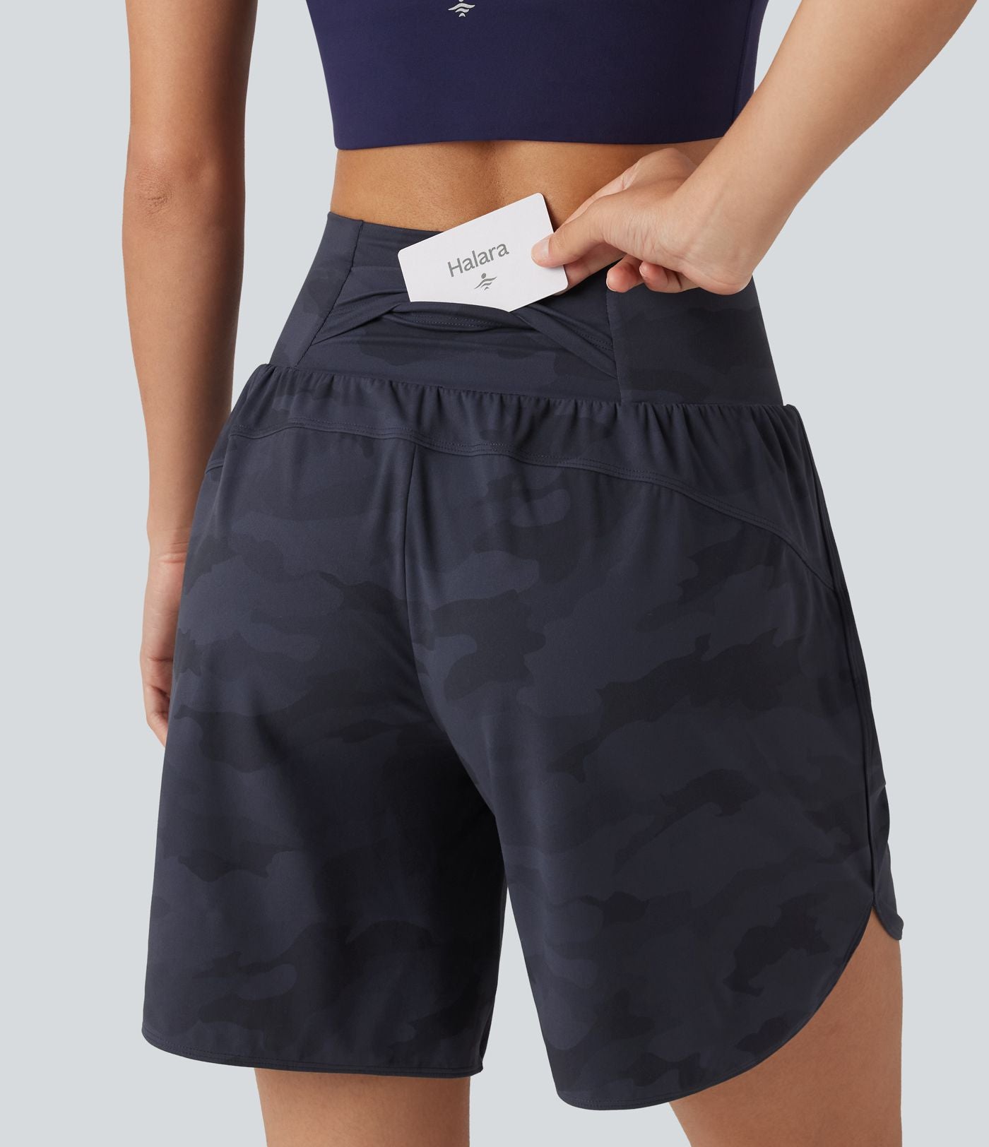 Short de running Halara UltraSculpt™ gainant taille haute imprimé camouflage avec ourlet arrondi et poche - 18 cm