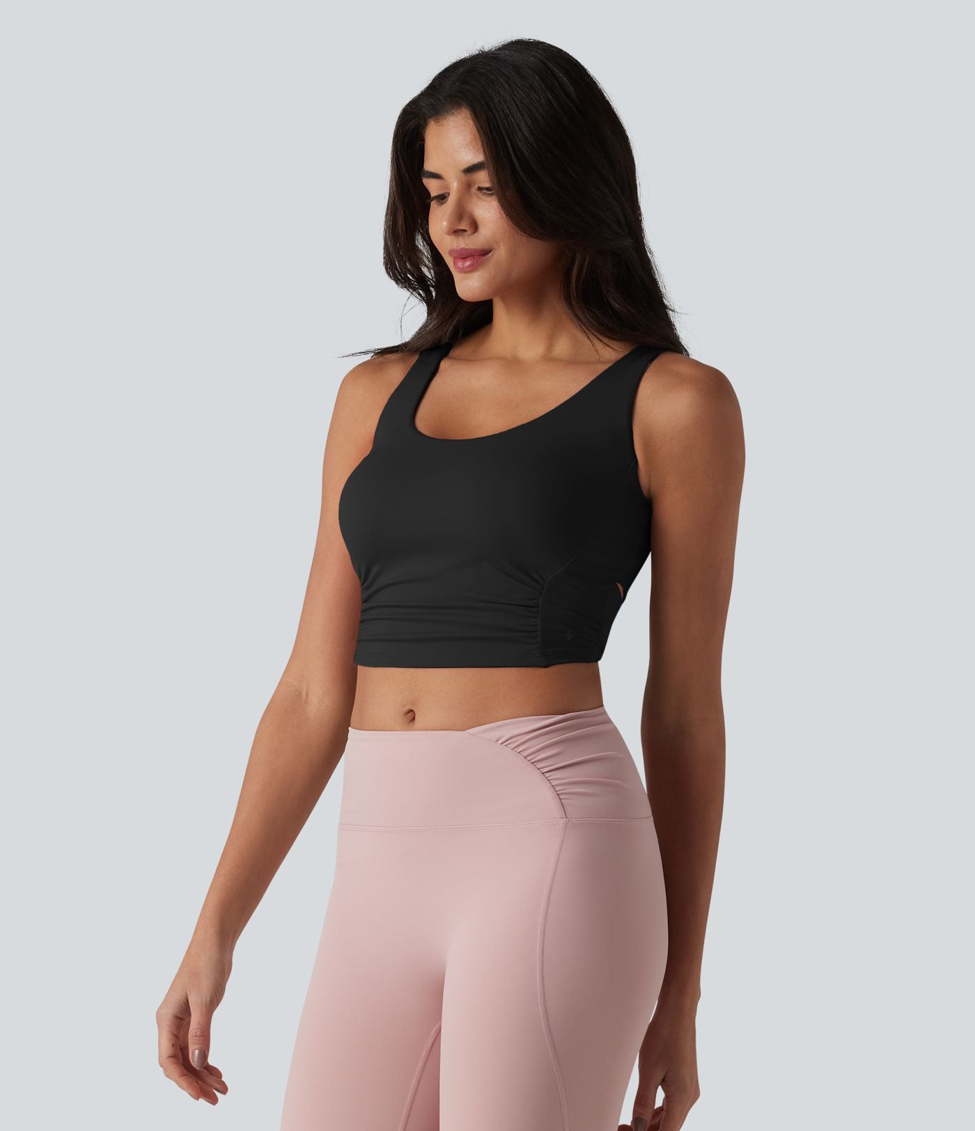 SoftlyZero™ Plush Débardeur de sport dos nu croisé et torsadé, bretelles ajustables et soutien-gorge intégré