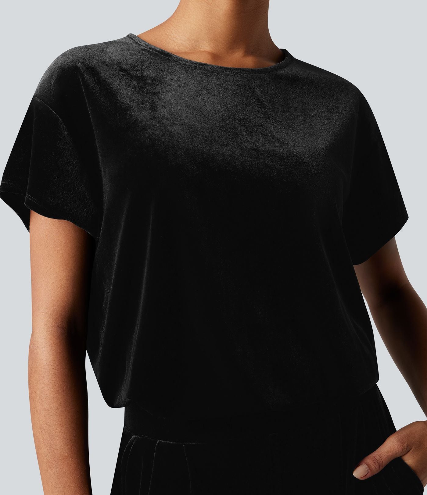 Combinaison tailleur velours col rond manches courtes avec poches