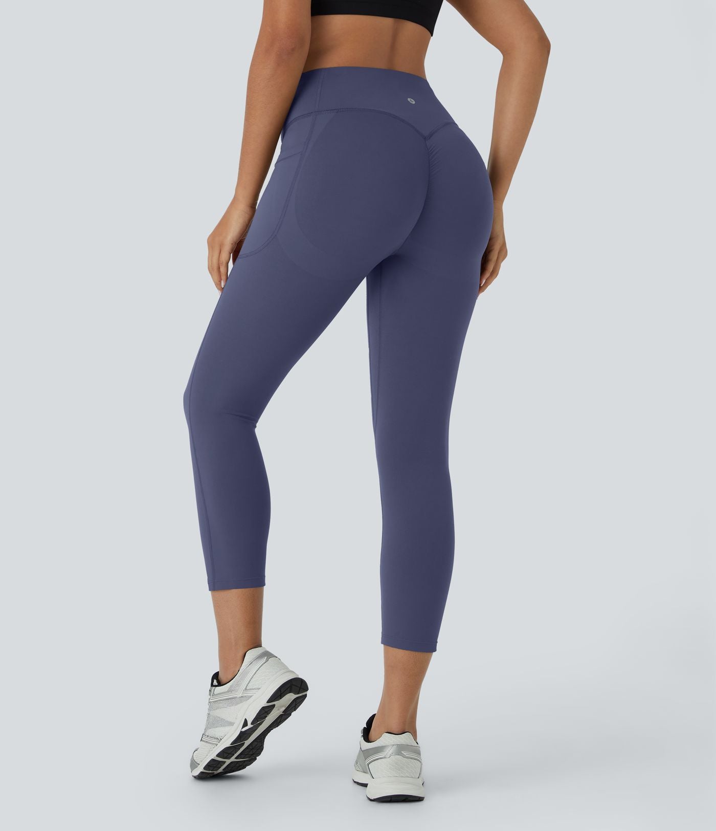 Legging corsaire d'entraînement gainant galbant taille haute avec effet scrunch et poches Halara UltraSculpt™