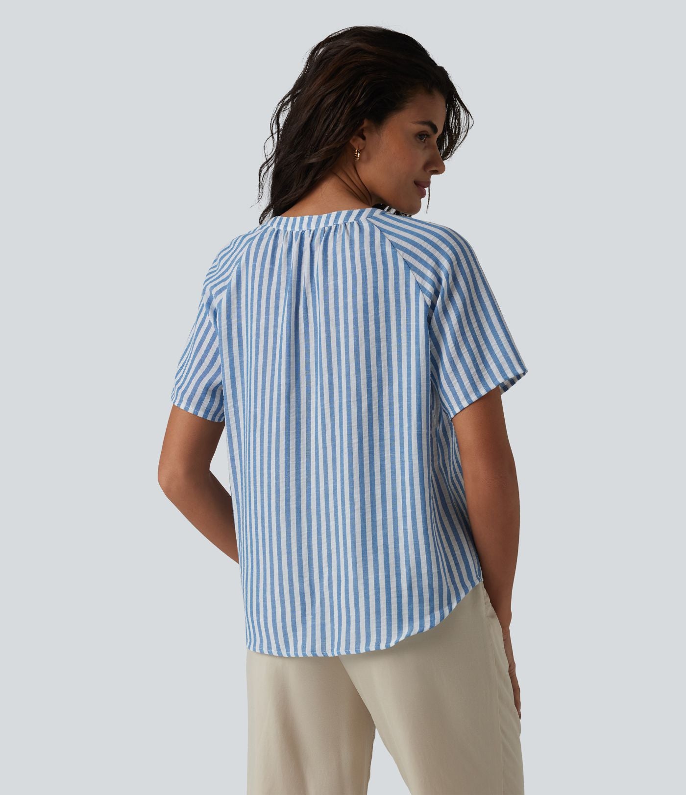 Blouse col V manches courtes à rayures aspect lin