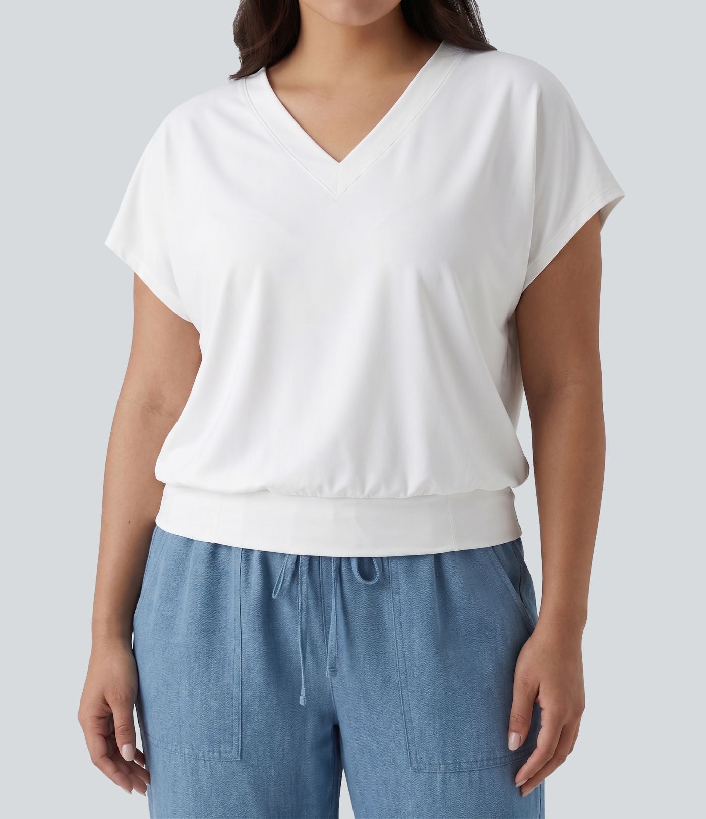Haut de yoga grande taille oversize à col V, manches courtes, toucher frais et séchage rapide