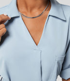 Robe-chemise décontractée à col, manches retroussables et ceinture