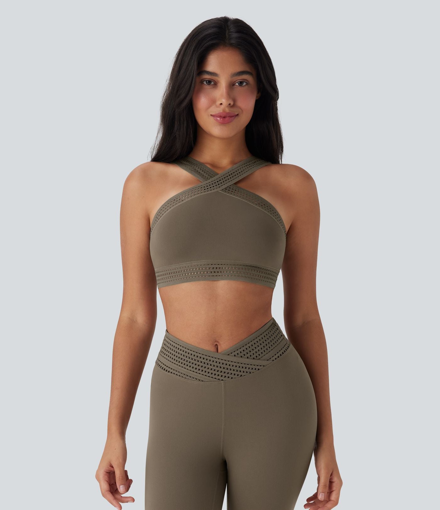 Brassière de sport yoga soutien souple croisé à découpes bonnets A-D
