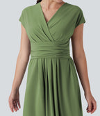 Robe midi Breezeful™ col V manches courtes à liens dans le dos séchage rapide avec poches latérales