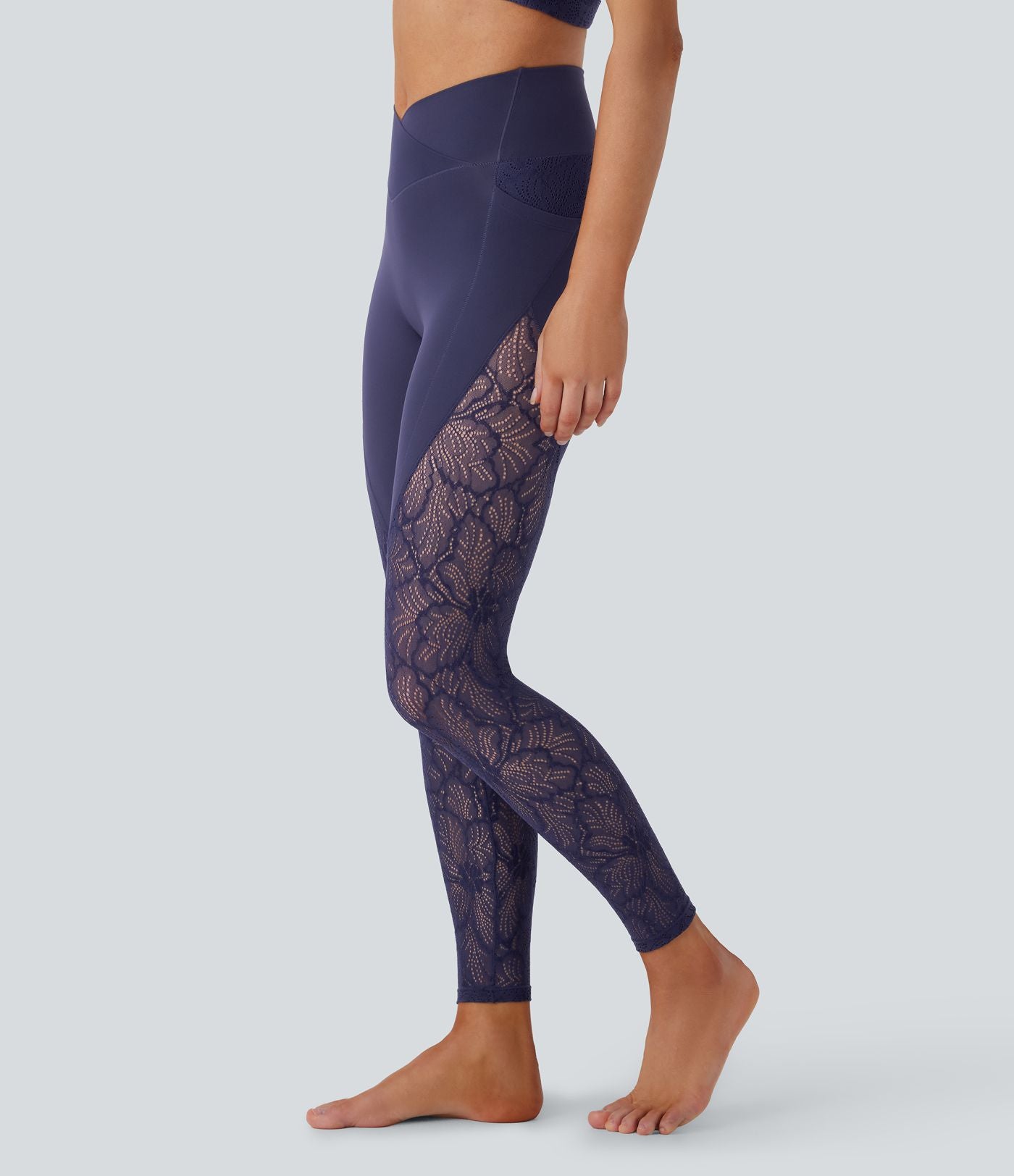 Legging de yoga 7/8 taille haute avec poches latérales, dos croisé et dentelle contrastante Softlyzero™-UPF50+