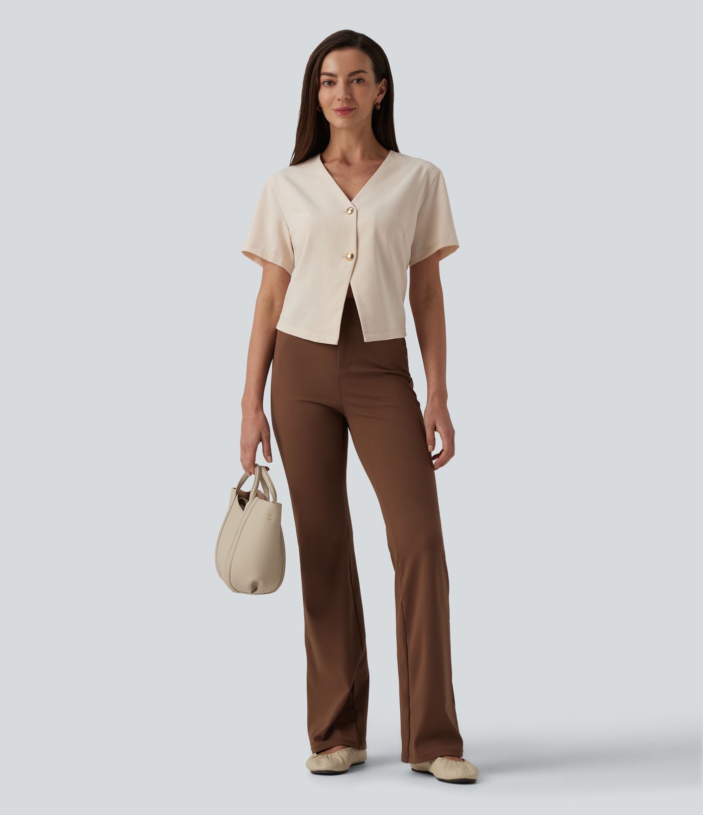 Blouse de travail col V manches courtes aspect lin