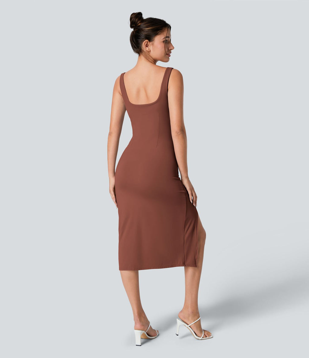 Robe corset midi moulante ruchée à encolure carrée, dos nu, brassière intégrée