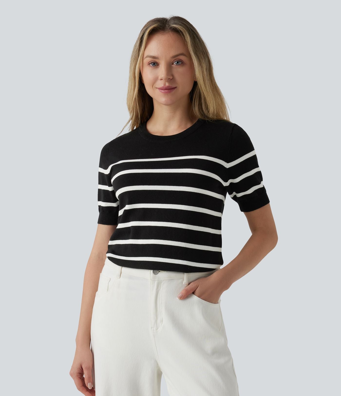 Pull tailleur col rond à manches courtes et rayures