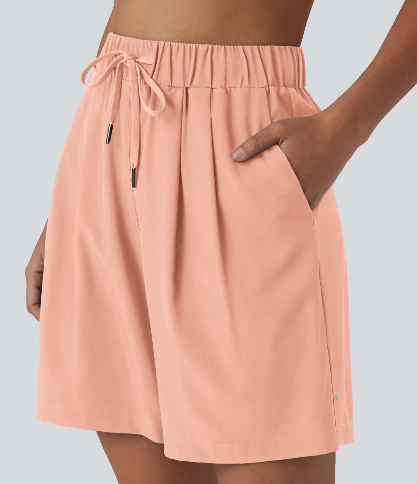 Short de yoga plissé taille haute avec ceinture élastique, cordon de serrage et poches 17,5 cm