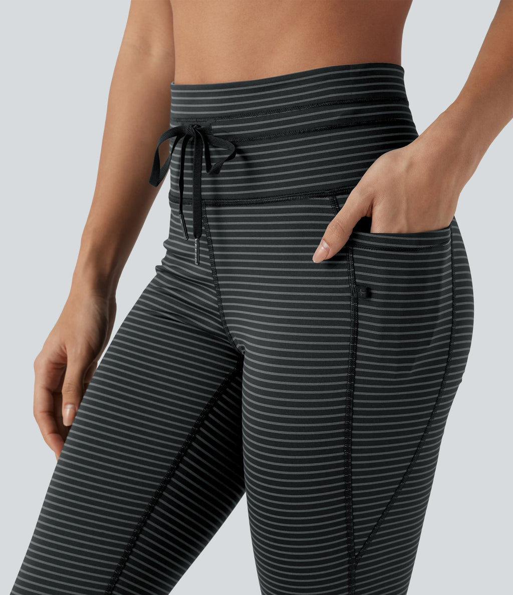 Legging 3/4 de yoga taille haute à rayures avec cordon de serrage et poches