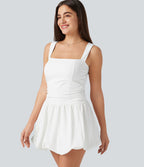 Robe sport 2-en-1 mini bulle sans manches à col carré et soutien-gorge intégré avec poches - Édition Easy Peasy