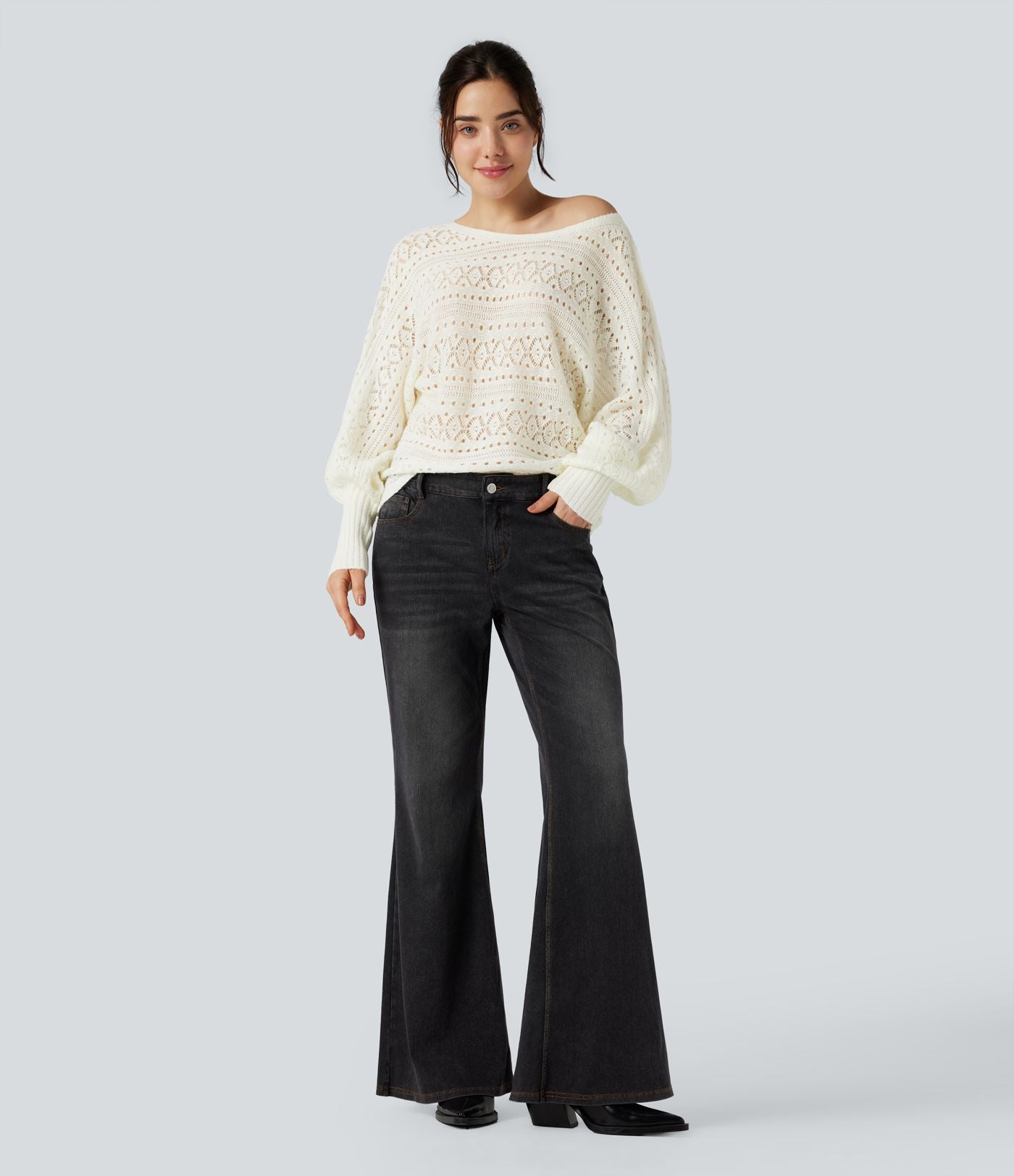 Pull ajouré col rond manches chauve-souris longues