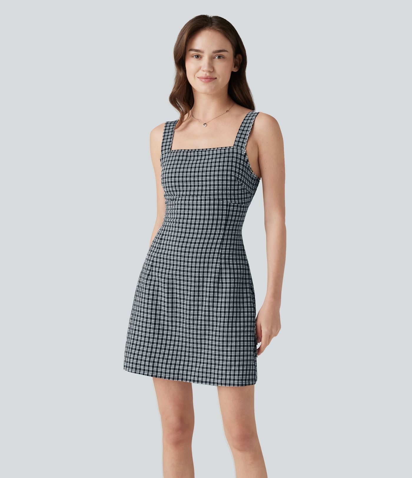 Robe mini vichy à col carré avec lien à nouer au dos et poches