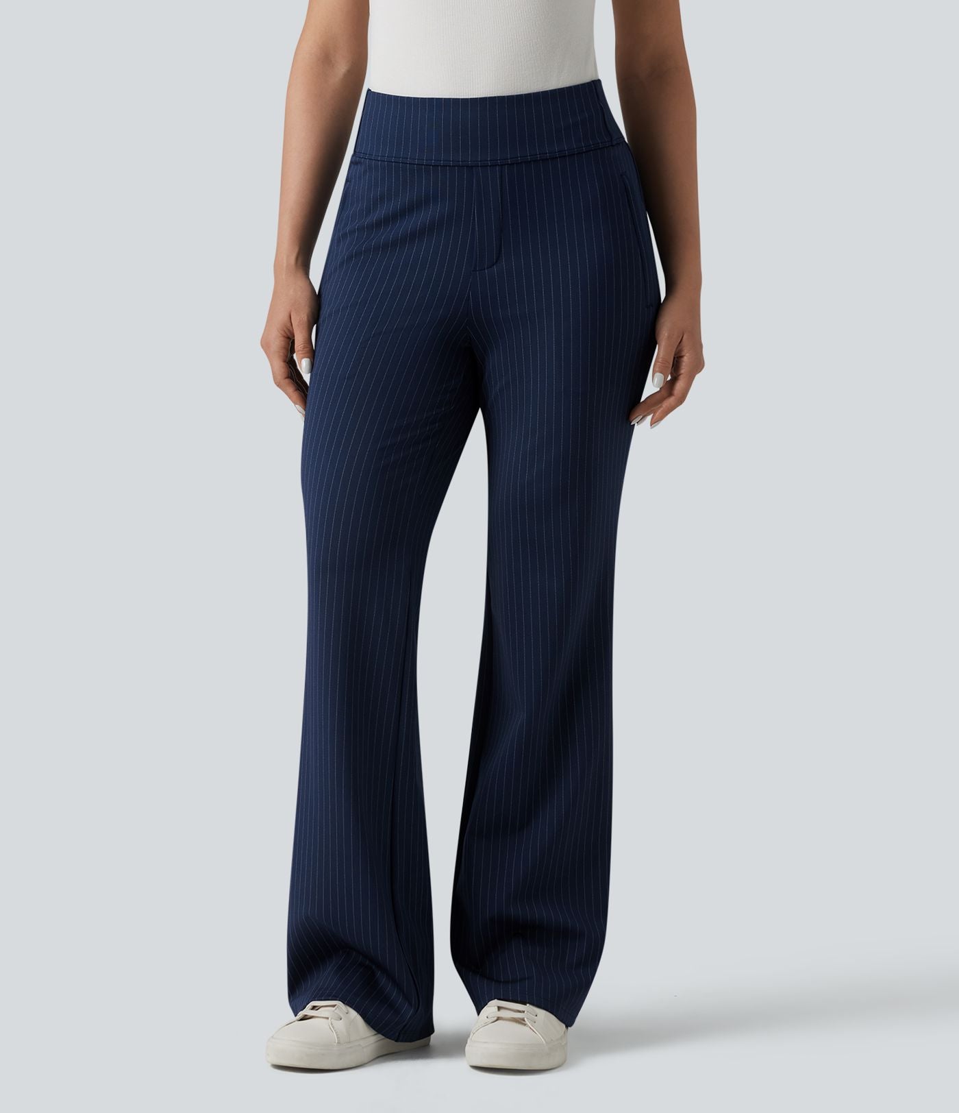 Pantalon tailleur évasé taille mi-haute à rayures, avec poches