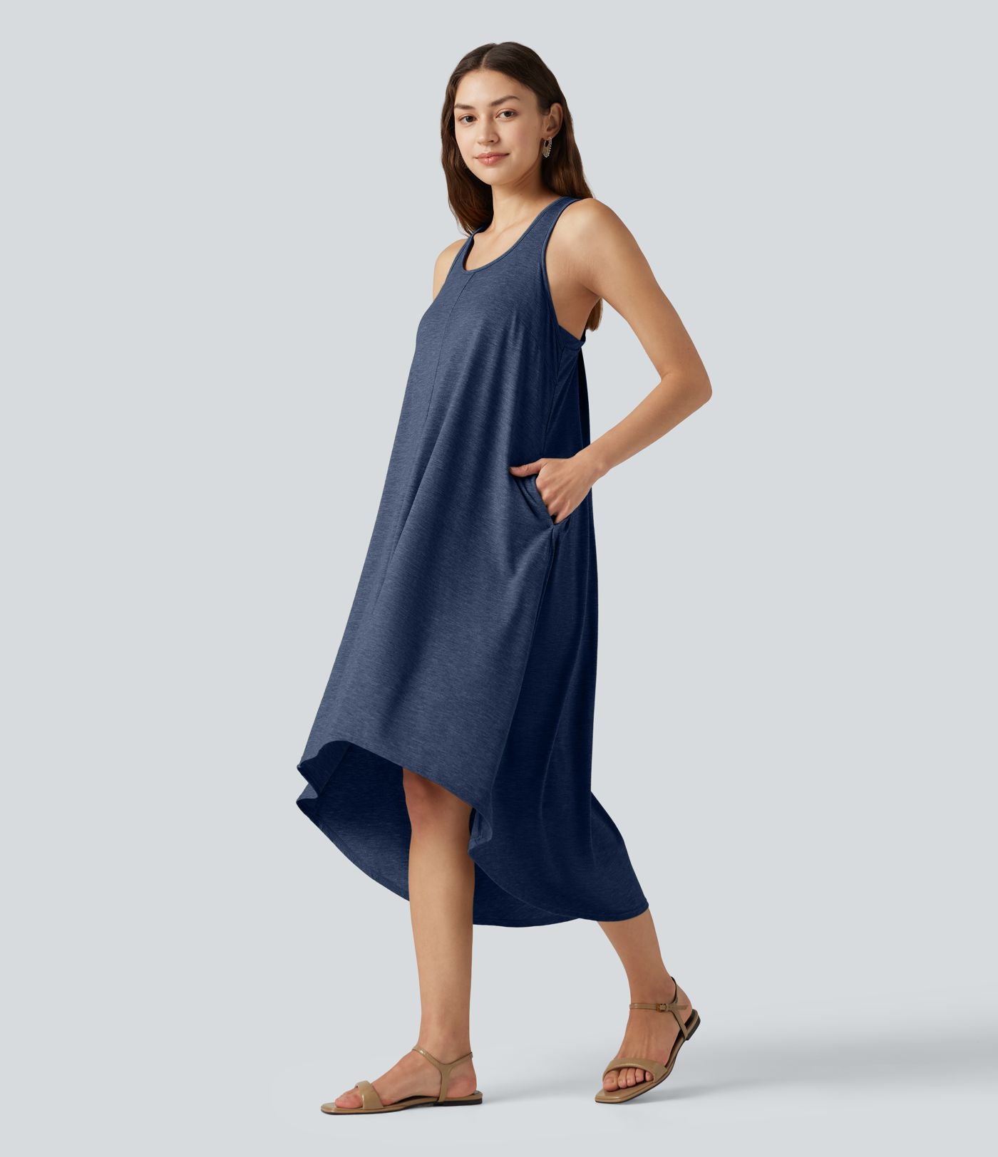Robe midi fluide à dos nageur, soutien-gorge intégré, ourlet asymétrique et poches