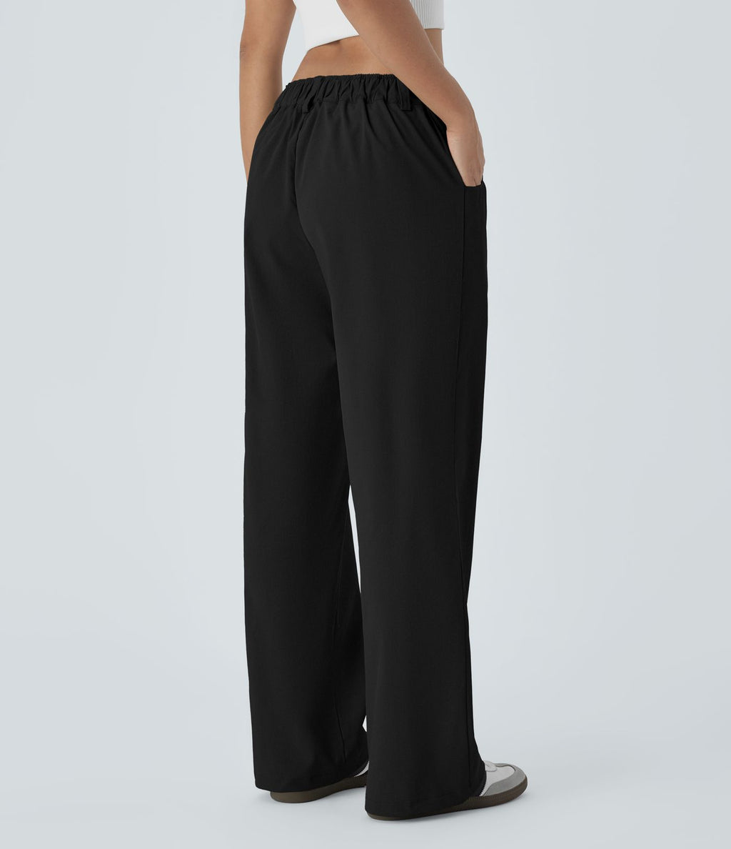 Pantalon décontracté droit taille moyenne à bouton, fermeture éclair et poches latérales
