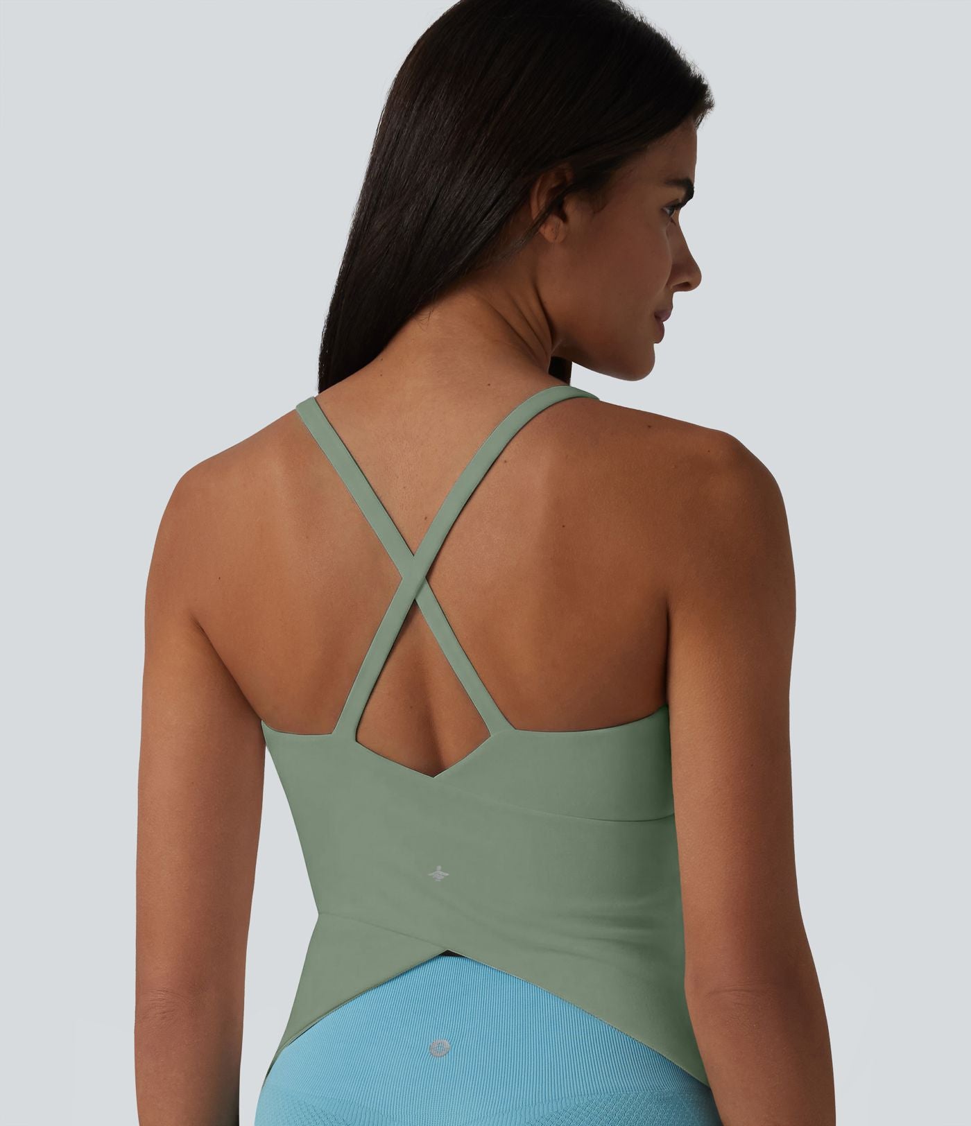 Caraco de yoga col rond échancré à dos croisé et ourlet croisé avec brassière intégrée — Bonnets E-G