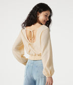 Blouse casual effet lin à col carré, manches bouffantes, lien au dos, empiècement en dentelle et détails froncés