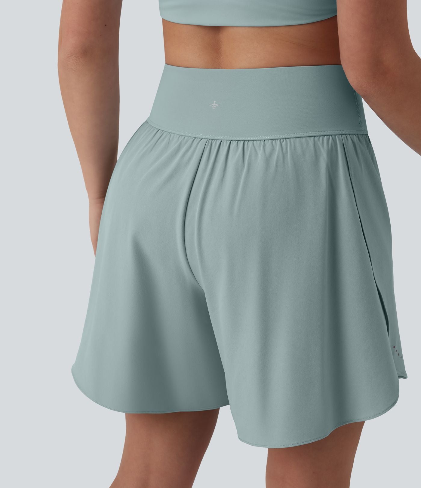 SoftlyZero™ QuickDry Short running 2-en-1 gainant taille haute à pois réfléchissants et ourlet croisé 17,5 cm avec poches