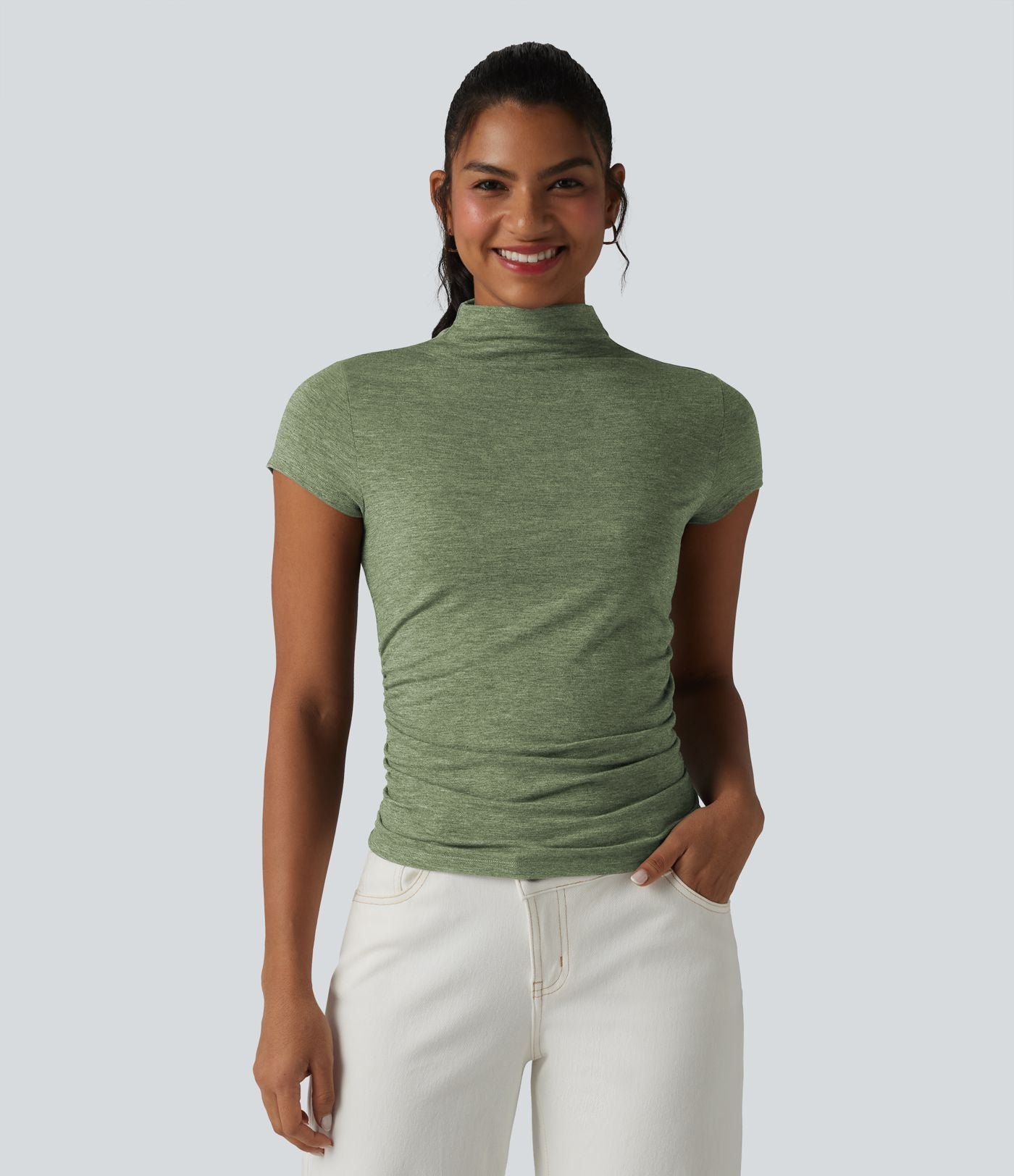 T-shirt casual froncé à col cheminée et manches courtes