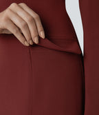 Robe décontractée courte moulante à col carré, manches longues, fermeture éclair invisible et poches à rabat