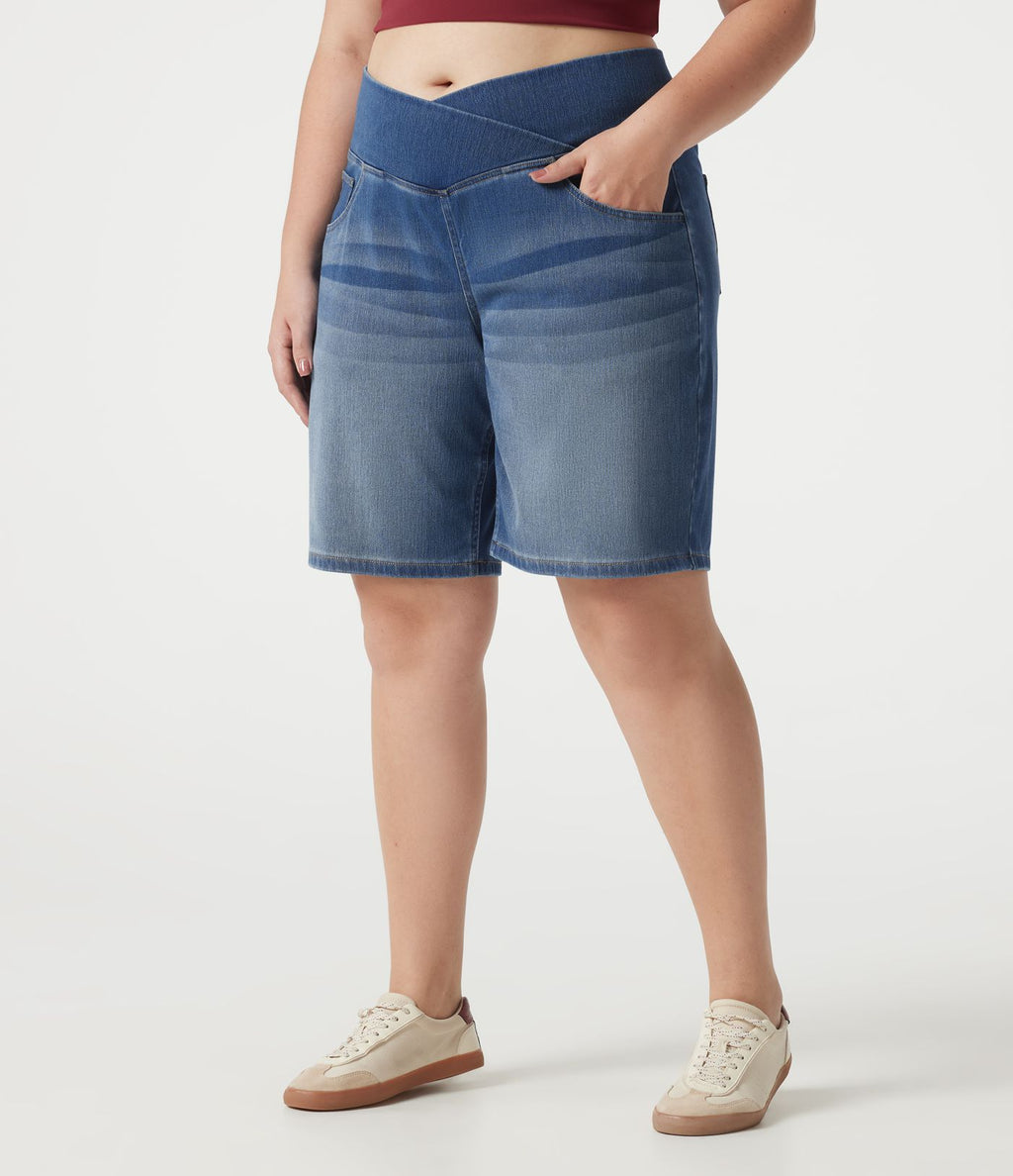 Short baggy grande taille en jean Halara Flex™ Denim taille haute croisée, effet ventre plat, avec poches