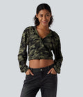 Sweat-shirt décontracté court à capuche, manches longues, motif camouflage et tissu gaufré